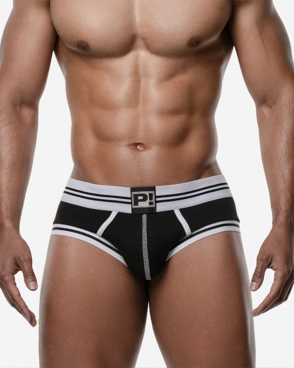Round2 Black Backless Trunk